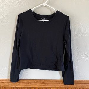 Cropped Black Long Sleeve
